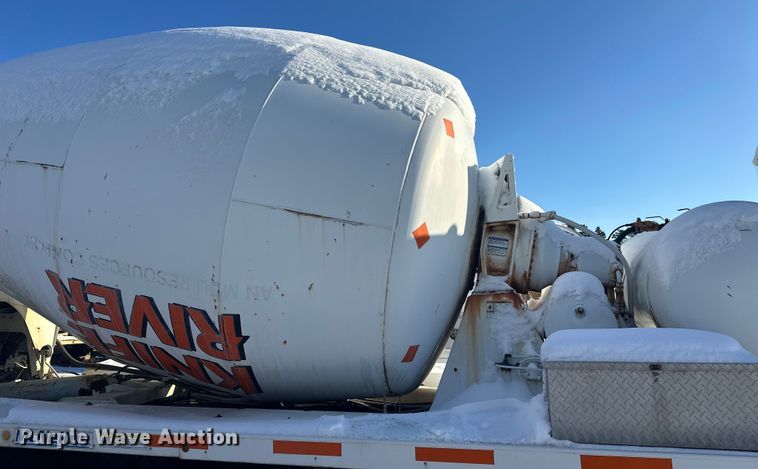 image for item DT6468 2005 International 5500i ready mix truck