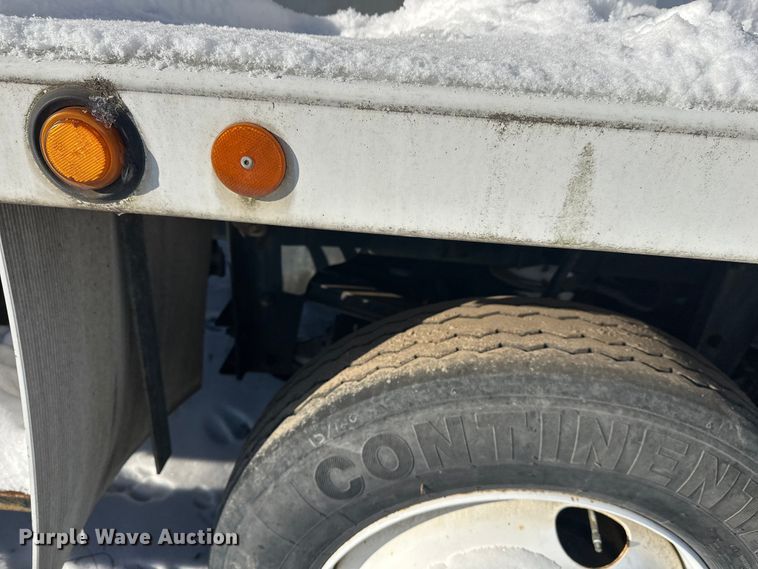 image for item DT6468 2005 International 5500i ready mix truck