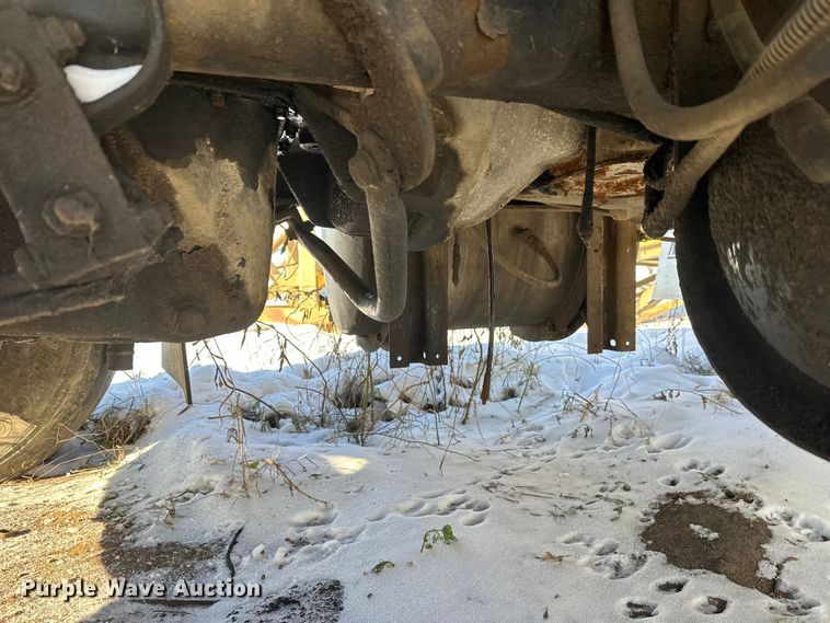 image for item DT6468 2005 International 5500i ready mix truck