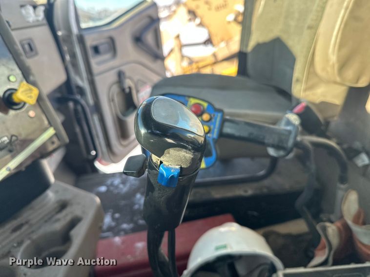 image for item DT6468 2005 International 5500i ready mix truck