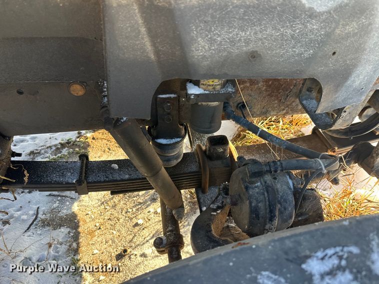 image for item DT6468 2005 International 5500i ready mix truck