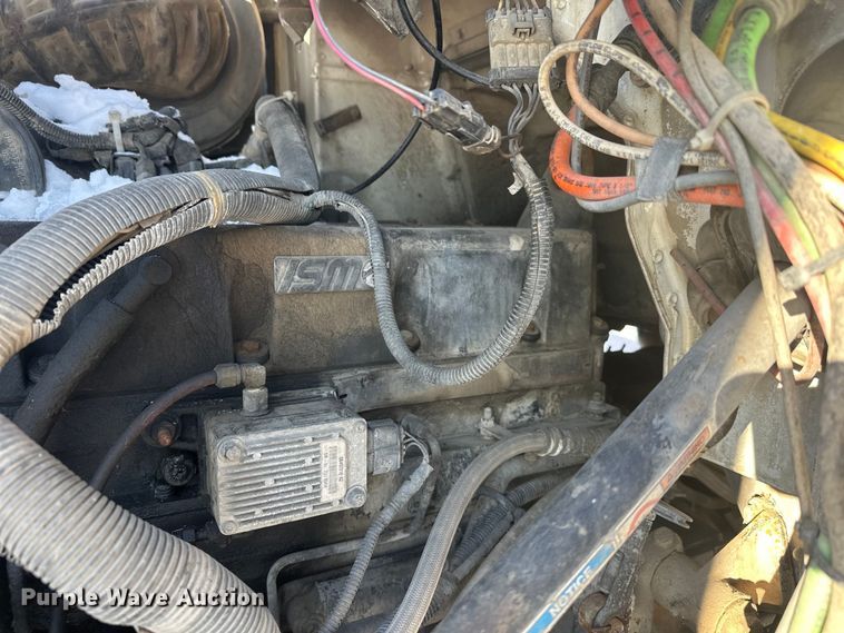 image for item DT6468 2005 International 5500i ready mix truck