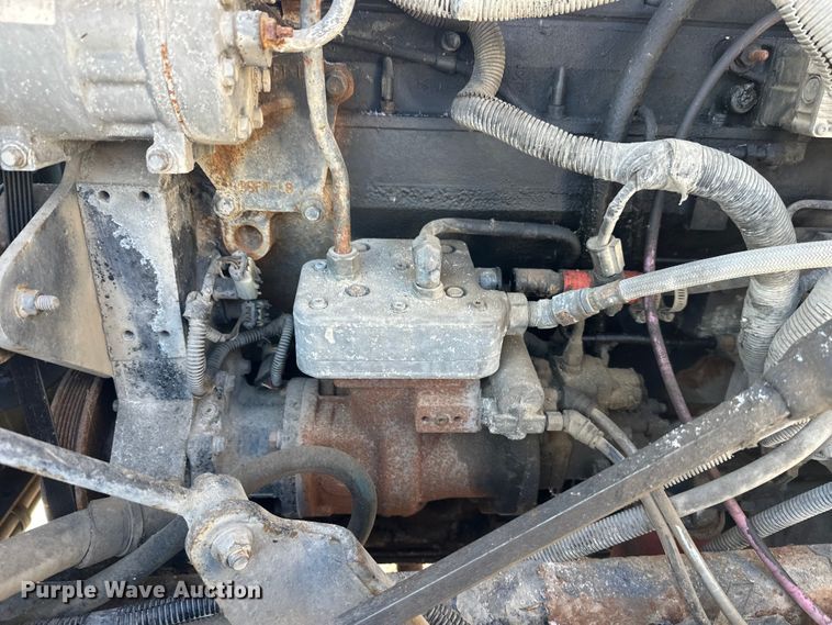 image for item DT6468 2005 International 5500i ready mix truck