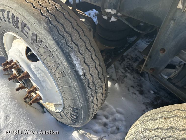 image for item DT6468 2005 International 5500i ready mix truck