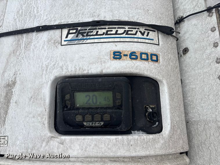 image for item DT6474 2015 Utility Trailer Refrigerated van trailer refrigerated van trailer