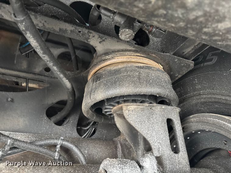 image for item DT6474 2015 Utility Trailer Refrigerated van trailer refrigerated van trailer