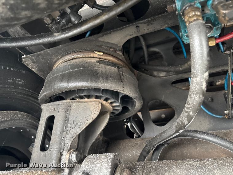 image for item DT6474 2015 Utility Trailer Refrigerated van trailer refrigerated van trailer