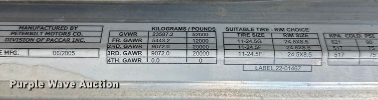 image for item DT6477 2006 Peterbilt 379 winch truck