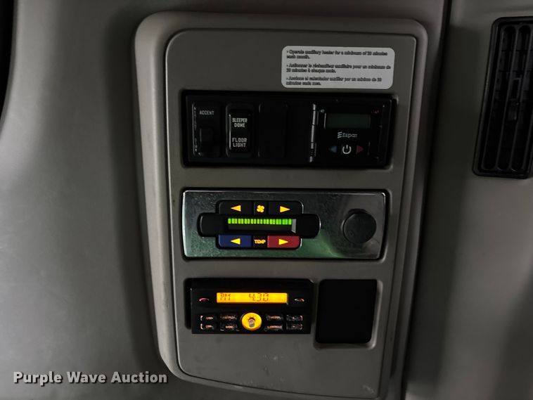 image for item DU0289 2020 International LT625 semi truck