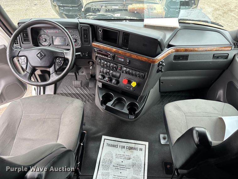 image for item DU0289 2020 International LT625 semi truck