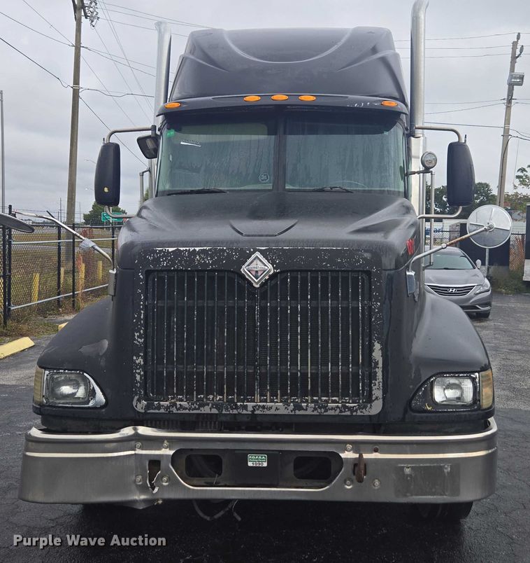 image for item DU2516 2006 International Eagle semi truck