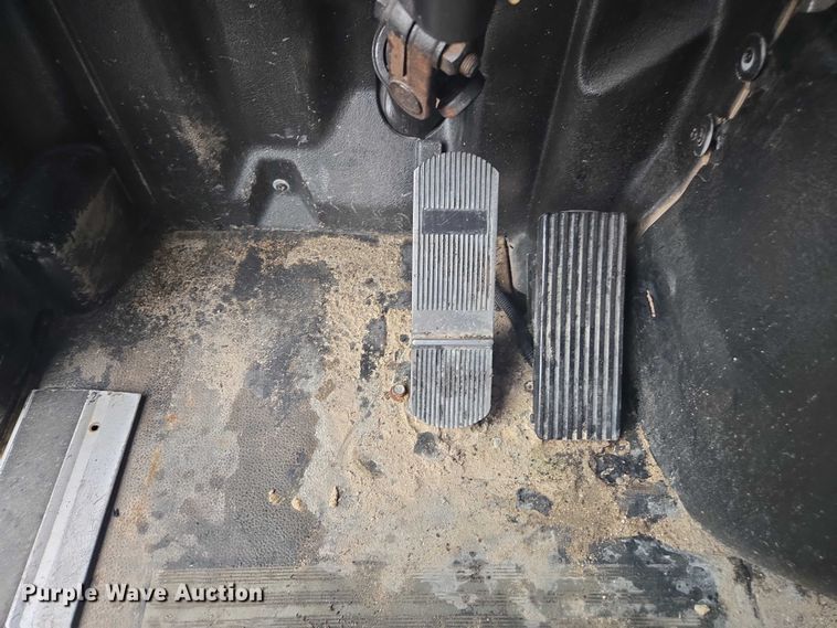 image for item DU2516 2006 International Eagle semi truck