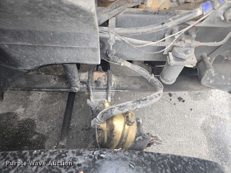 image for item DU2516 2006 International Eagle semi truck