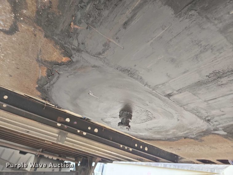 image for item DU2526 2013 Utility refrigerated van trailer