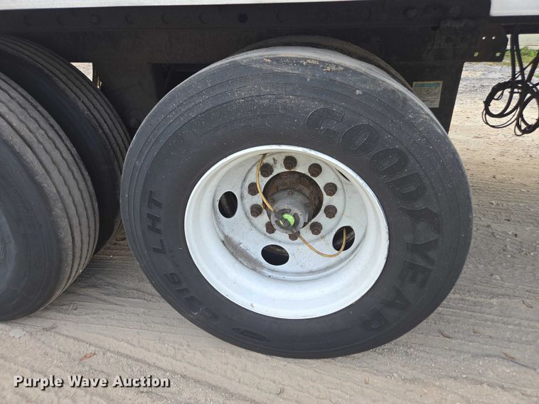 image for item DU2526 2013 Utility refrigerated van trailer