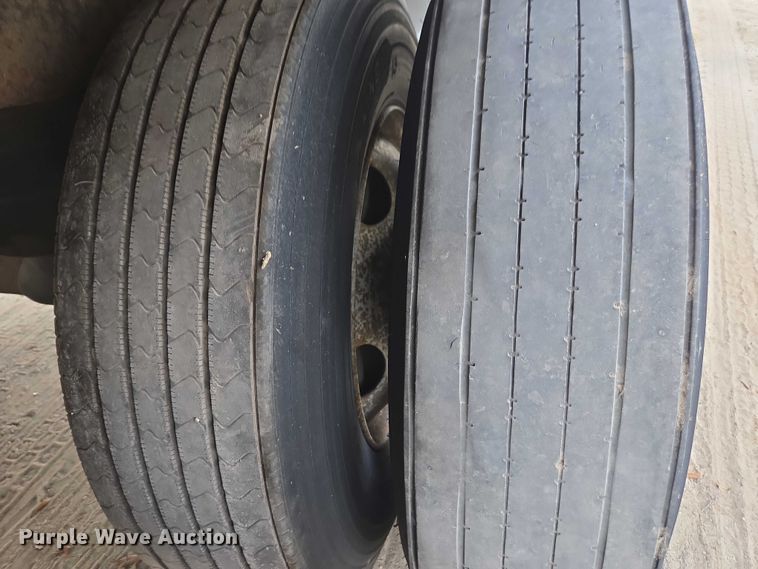 image for item DU2526 2013 Utility refrigerated van trailer