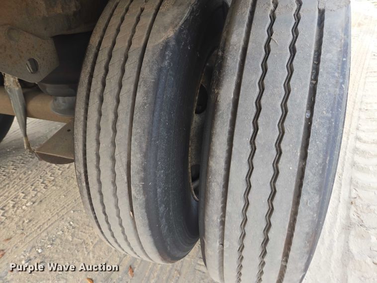 image for item DU2526 2013 Utility refrigerated van trailer