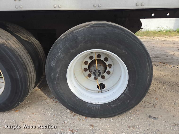 image for item DU2526 2013 Utility refrigerated van trailer