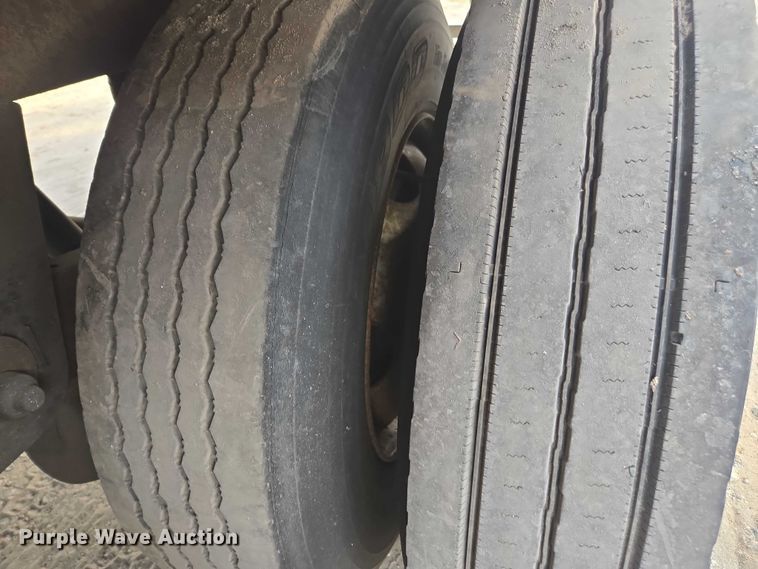 image for item DU2526 2013 Utility refrigerated van trailer