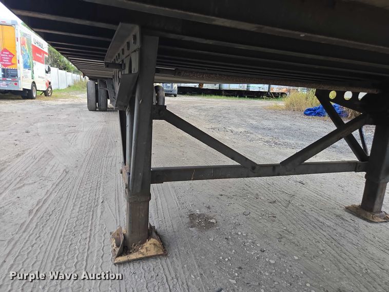 image for item DU2529 2011 Wabash dry van trailer