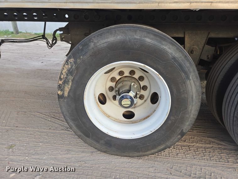 image for item DU2529 2011 Wabash dry van trailer