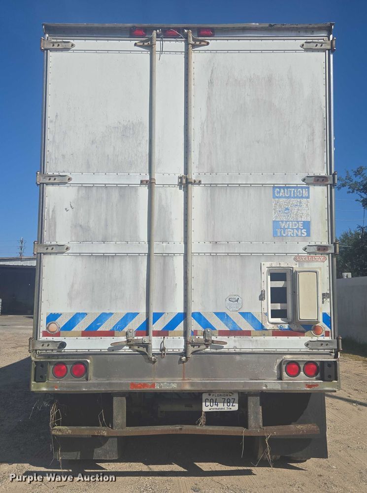 image for item DU2531 1992 Utility refrigerated van trailer