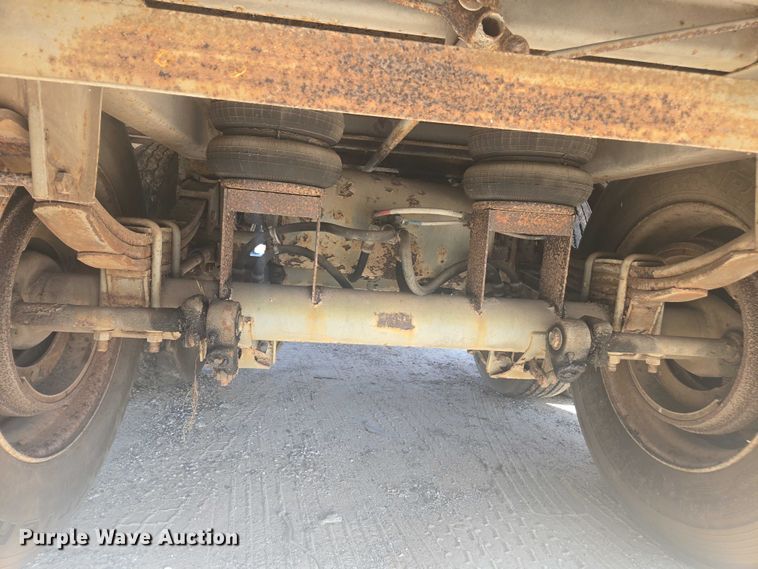 image for item DU2531 1992 Utility refrigerated van trailer