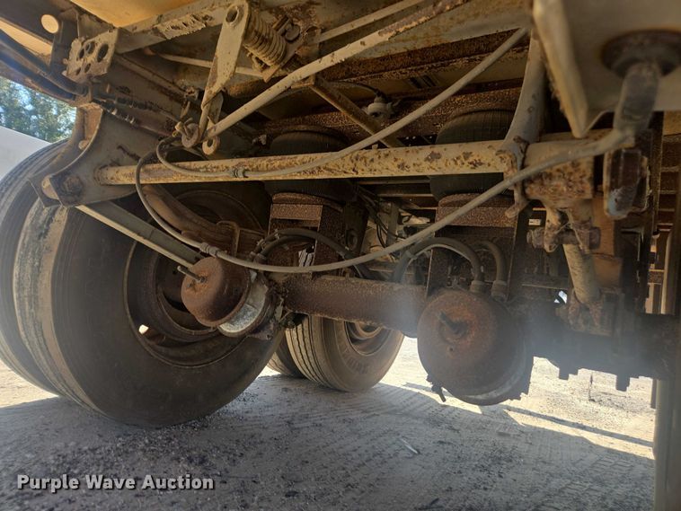 image for item DU2531 1992 Utility refrigerated van trailer