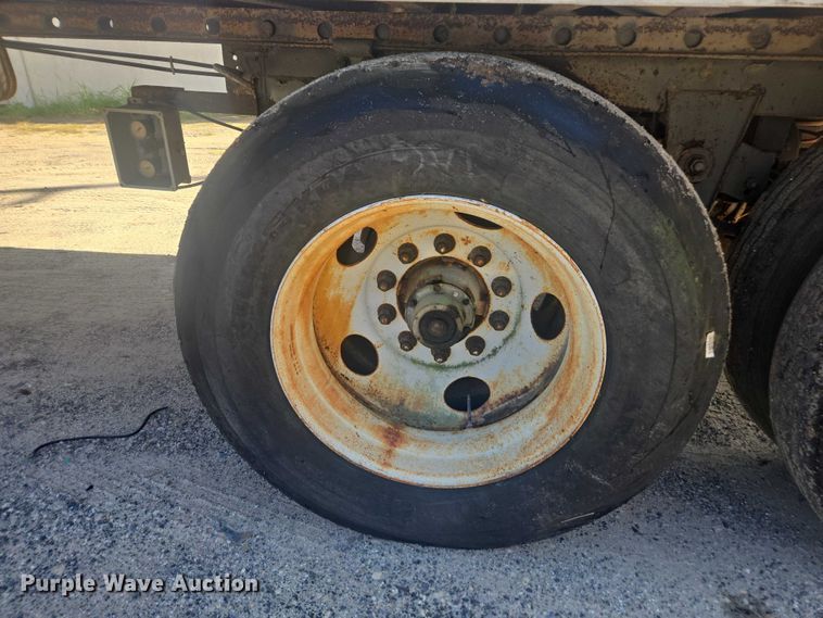 image for item DU2531 1992 Utility refrigerated van trailer