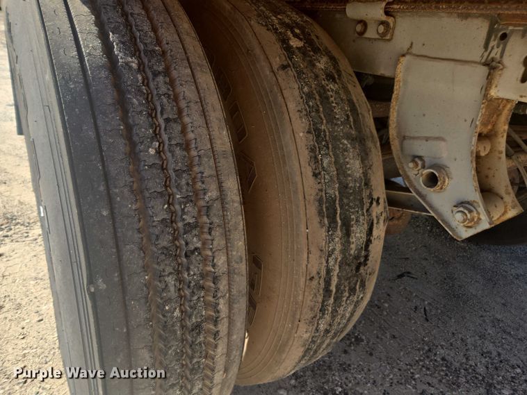 image for item DU2531 1992 Utility refrigerated van trailer