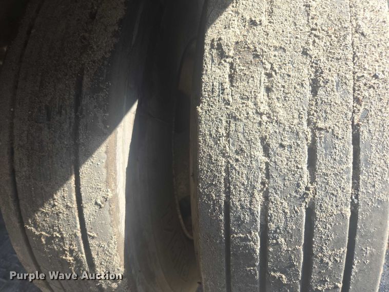 image for item DU2532 1998 Great Dane dry van trailer