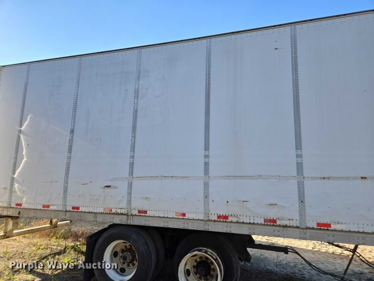 image for item DU2534 2005 Stoughton dry van trailer