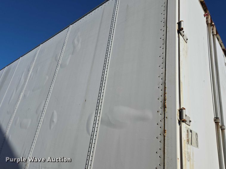 image for item DU2534 2005 Stoughton dry van trailer