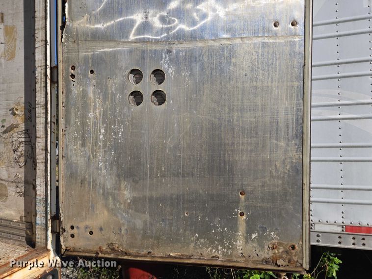 image for item DU2534 2005 Stoughton dry van trailer