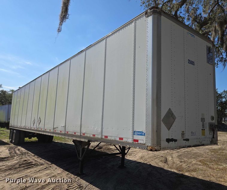 image for item DU2536 2011 Stoughton dry van trailer