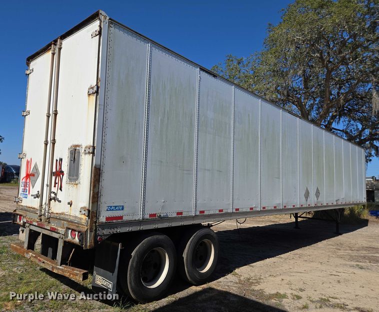 image for item DU2536 2011 Stoughton dry van trailer