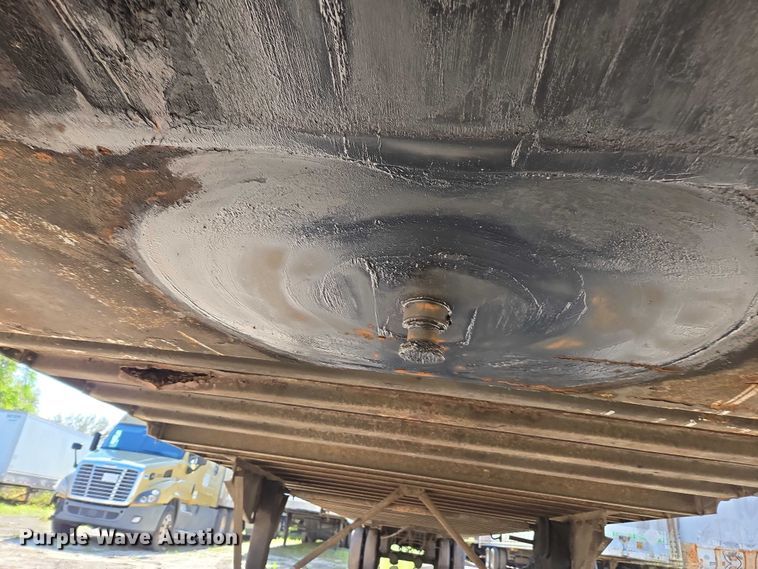 image for item DU2536 2011 Stoughton dry van trailer