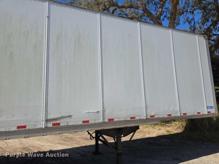 image for item DU2536 2011 Stoughton dry van trailer