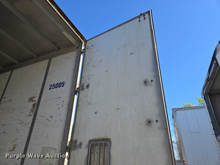 image for item DU2536 2011 Stoughton dry van trailer