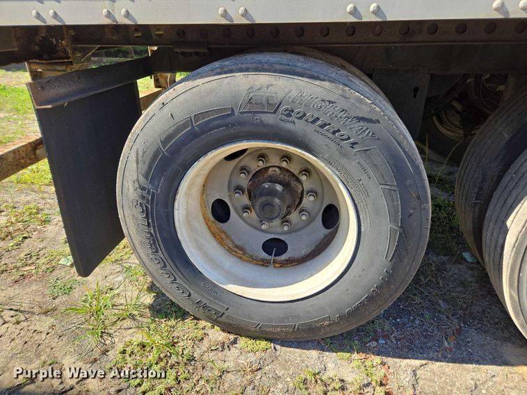 image for item DU2536 2011 Stoughton dry van trailer