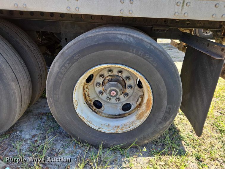 image for item DU2536 2011 Stoughton dry van trailer