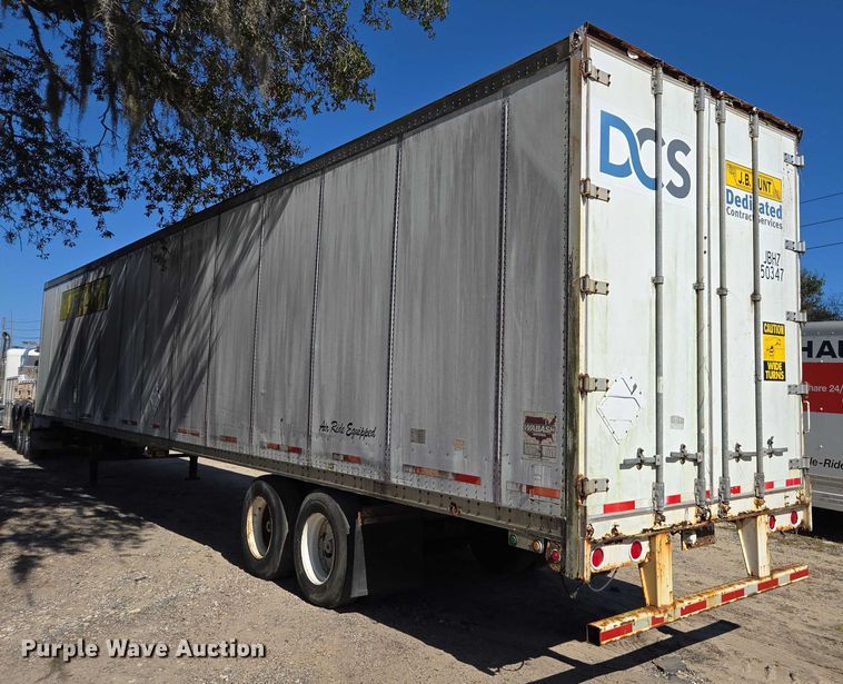 image for item DU2538 2002 Wabash dry van trailer