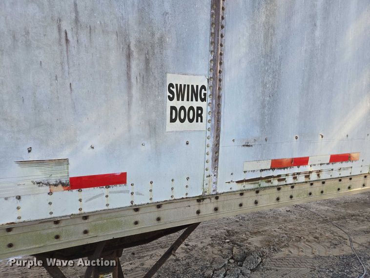 image for item DU2538 2002 Wabash dry van trailer