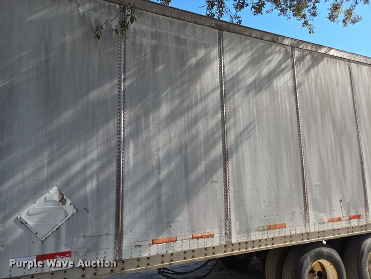 image for item DU2538 2002 Wabash dry van trailer