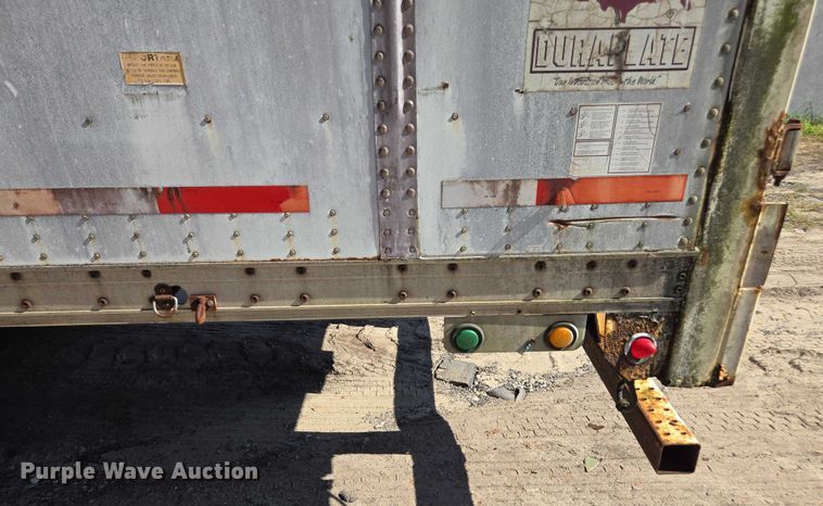 image for item DU2538 2002 Wabash dry van trailer