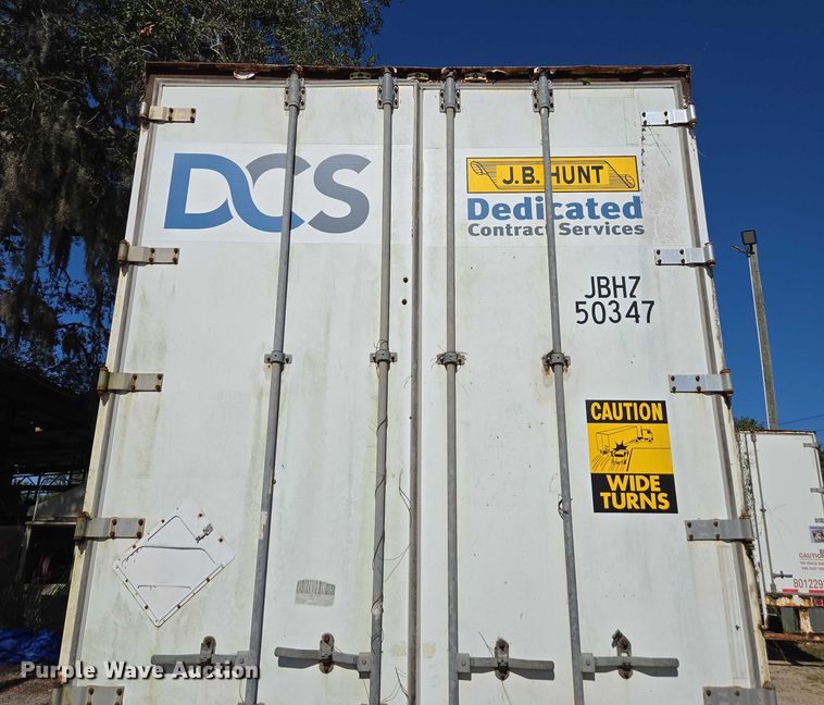 image for item DU2538 2002 Wabash dry van trailer