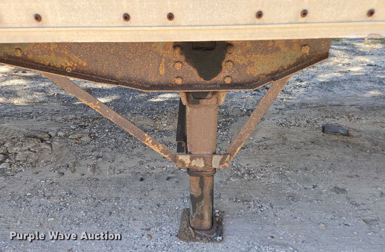 image for item DU2538 2002 Wabash dry van trailer