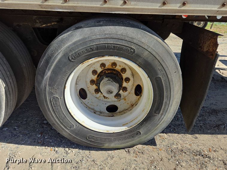 image for item DU2538 2002 Wabash dry van trailer