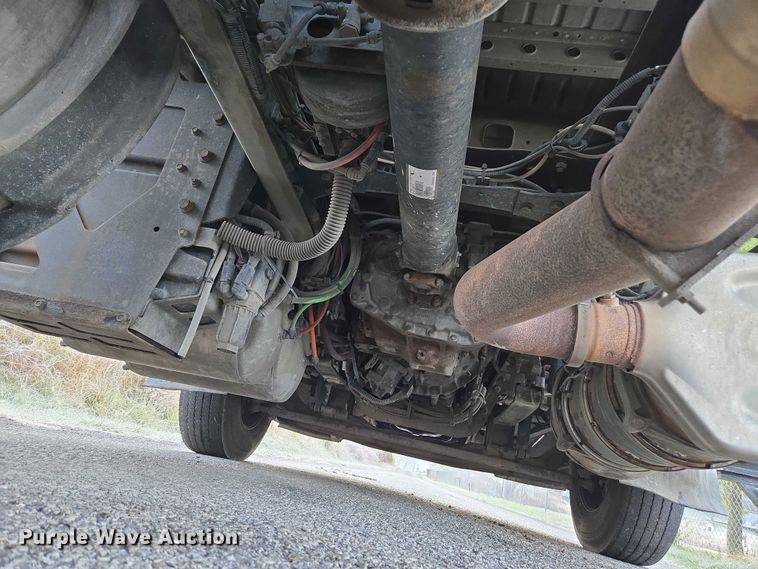 image for item DU2539 2018 International RH613 semi truck