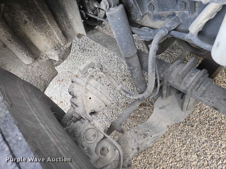 image for item DU2539 2018 International RH613 semi truck